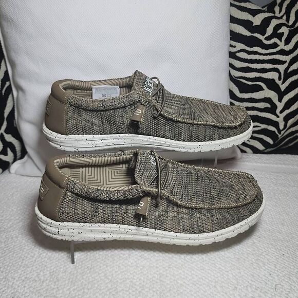 Men's HEYDUDE Wally Sox Casual Shoes - Picture 1 of 8